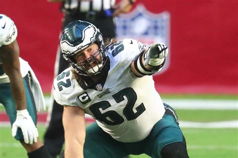 Jason Kelce injury: Eagles center leaves Jets game in pain - Bleeding ...