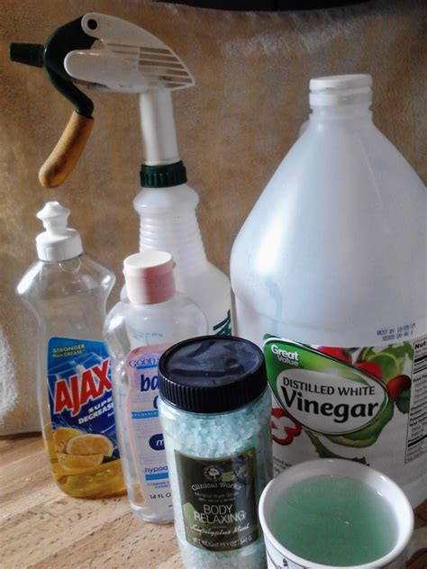 April's Country Life: Homemade Bug Spray Recipe