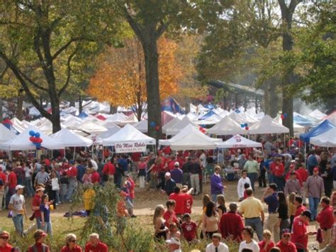 The Grove Gal: Ole Miss Tailgating 101: History of the Grove