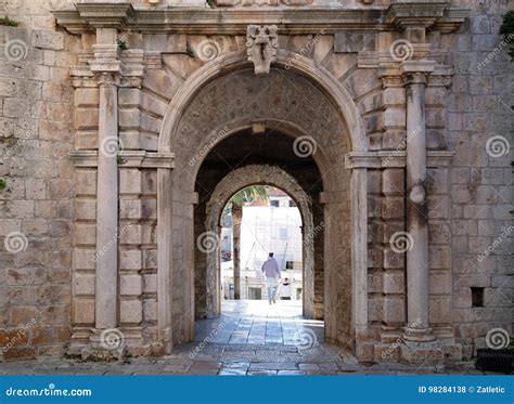 Main Land Gate of the Old Town in Korcula, Croatia Stock Photo - Image ...