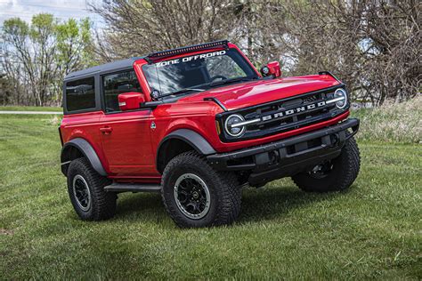 2021 Ford Bronco Looks Great With 1.0” Leveling Kit, 2.0” Lift Kit ...