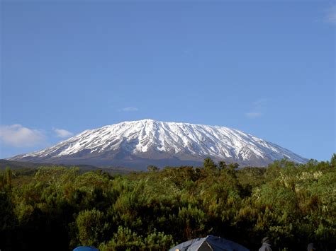 File:Mt. Kilimanjaro 12.2006.JPG - Wikipedia, the free encyclopedia