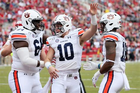 Ranking Auburn’s best football uniforms