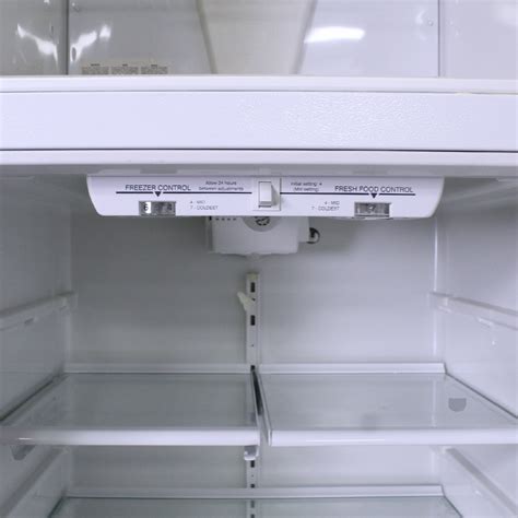 Refurbished Magic Chef Refrigerator Model CTB1720ARW