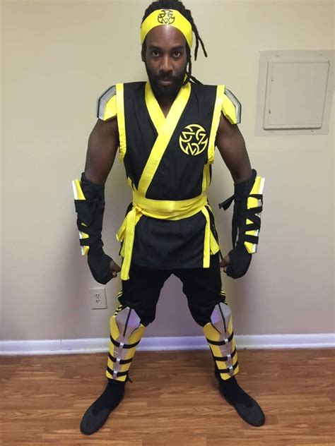 Cyrax cosplay | Cosplay Amino