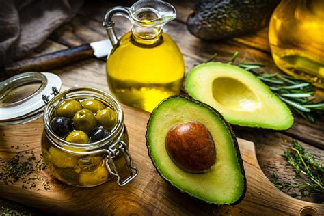 Avocado Oil vs Olive Oil: Is Avocado Oil Better Than Olive Oil? - Parade