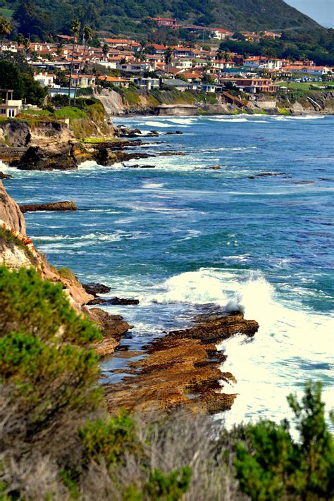 Shell Beach, CA. Waves crashing on rocks. Blue water of Pacific Ocean ...