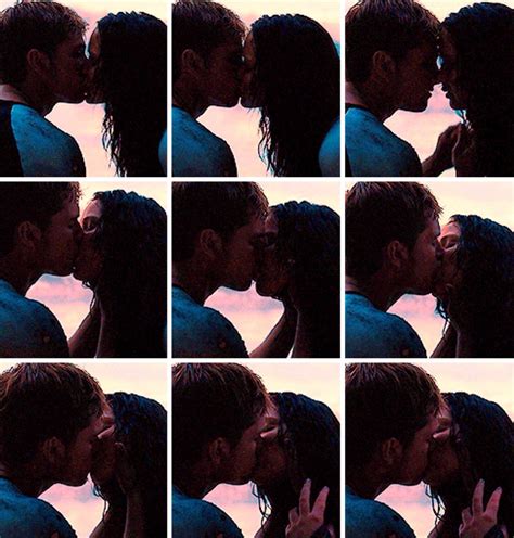 Peeta Mellark And Katniss Everdeen Kiss