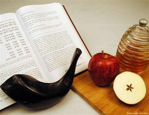 Celebrating Rosh Hashanah | UUA.org