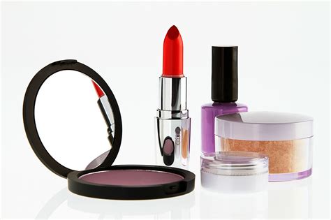 5 Beauty Products I Always Carry | Glamour