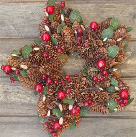 star wreath | Christmas wreaths, Wreaths, Door decorations