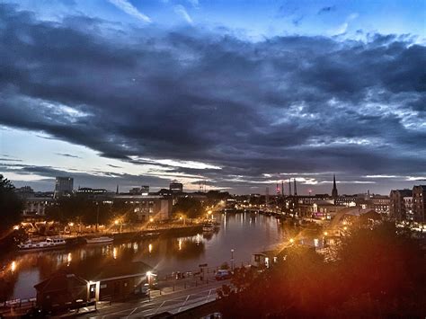 Bristol Docks at 7am this morning : r/bristol