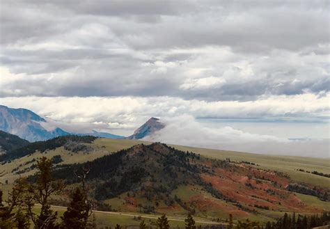 Bighorn Basin, Wyoming. This is the best picture I have ever taken. [2726x1896][OC] : EarthPorn