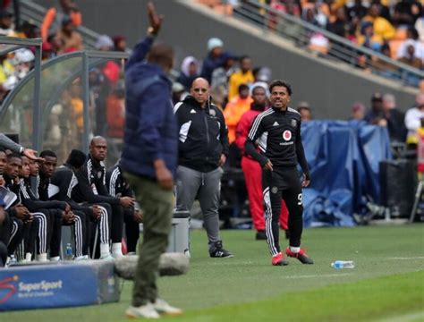 Kermit Erasmus’ behaviour towards Sundowns ‘disrespectful’ says Rhulani Mokoena - DFA