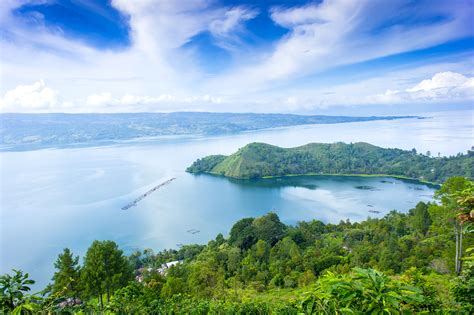 Sumatra | Lake Toba | Authentic-Indonesia