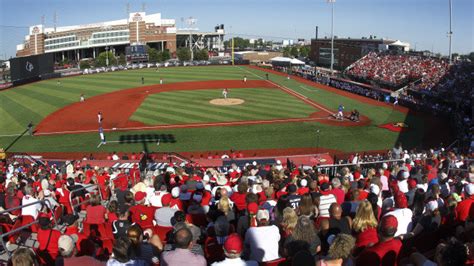 2015 Louisville Baseball Roster | semashow.com