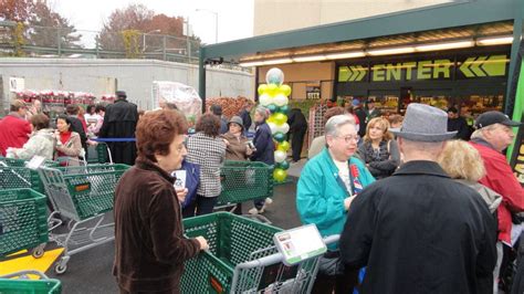 Douglaston Celebrates Opening of Fairway Market | Bayside, NY Patch