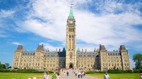 Peace Tower in Ottawa, Ontario | Expedia.ca