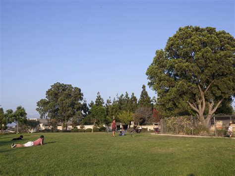 Best Picnic Spots in Los Angeles for an Outside Snack