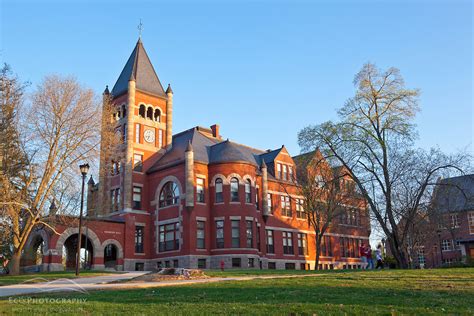 On campus at the University of New Hampshire in Durham. | EcoPhotography by Jerry Monkman