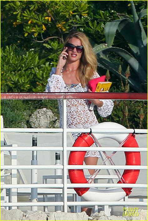 Photo: rosie huntington whiteley jason statham viva la madness bikini reading 16 | Photo 2890062 ...