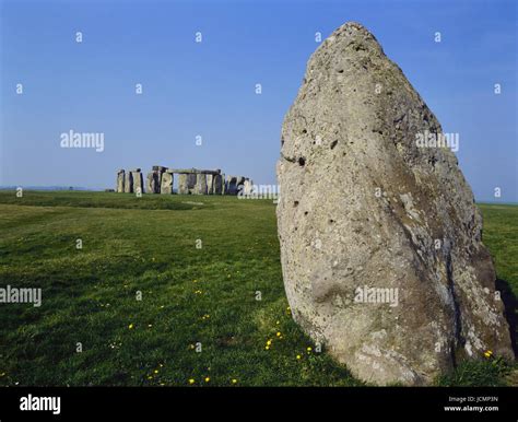 Stonehenge. Wiltshire, England. UK Stock Photo - Alamy