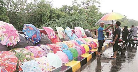 Rains to continue over South Gujarat for another 24 hours; dry weather in Ahmedabad | Skymet ...