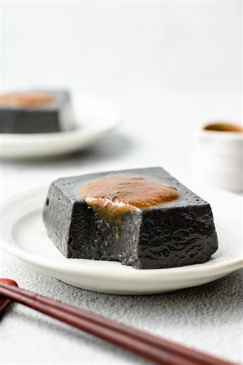 Black Sesame Tofu (Kuro Goma Dofu) 黒ごま豆腐 - Okonomi Kitchen