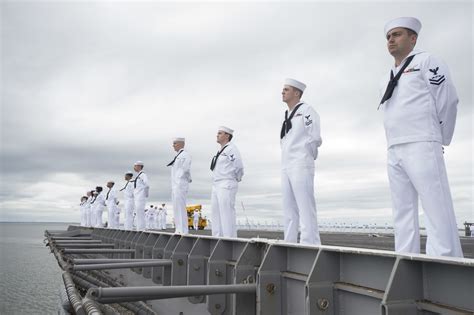 DVIDS - Images - USS Dwight D. Eisenhower (CVN 69) Deployment [Image 5 of 5]