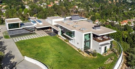 $25 Million Newly Built Modern Mansion In Beverly Hills, CA | Homes of the Rich