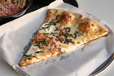 Best Pizza in Waco, TX: 11 Top Pizzerias! (2024)