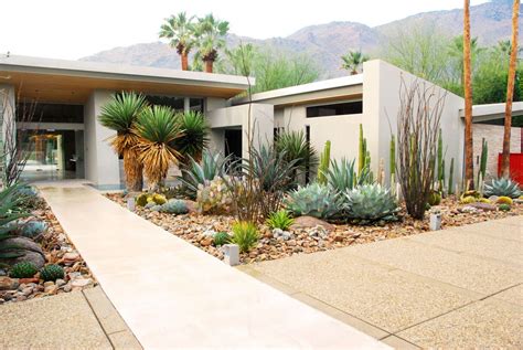 Required Reading: The Mid-Century Modern Garden by Ethne Clarke ...