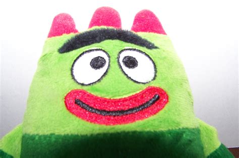 Yo Gabba Gabba 7" Talking Brobee Plush - Yo Gabba Gabba