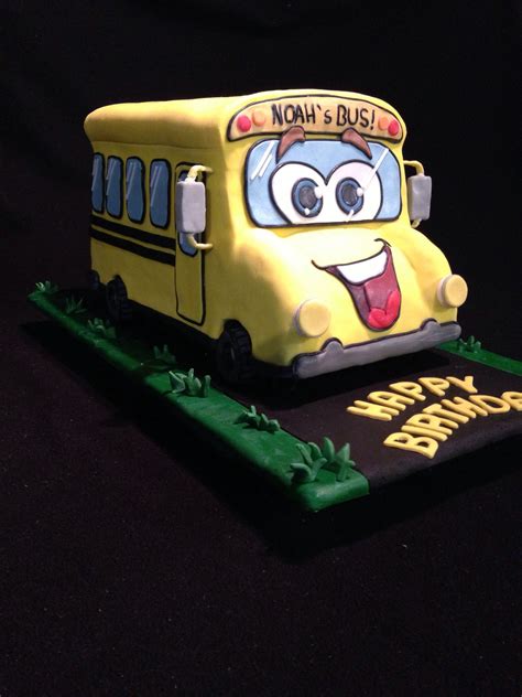 "Wheels on the bus" cake profile, pic 2 2 Year Old Birthday Cake ...