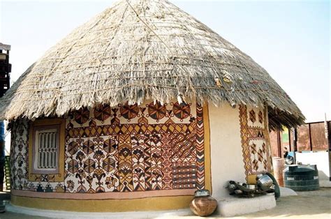 Dwelling in Bhuj | Natural building, Unusual homes, Village house design