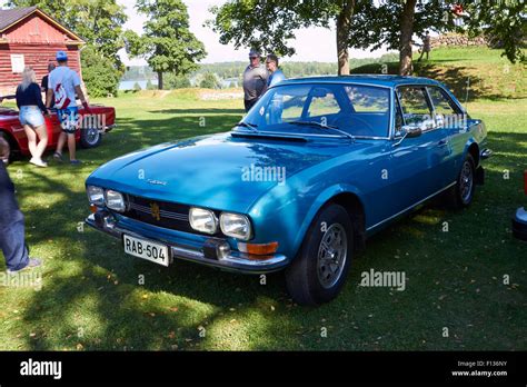 1972 Peugeot 504 Coupe Stock Photo - Alamy