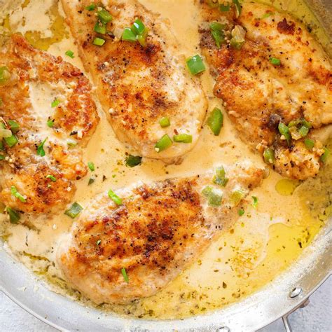 Pollo Con Crema: Mexican Creamy Chicken