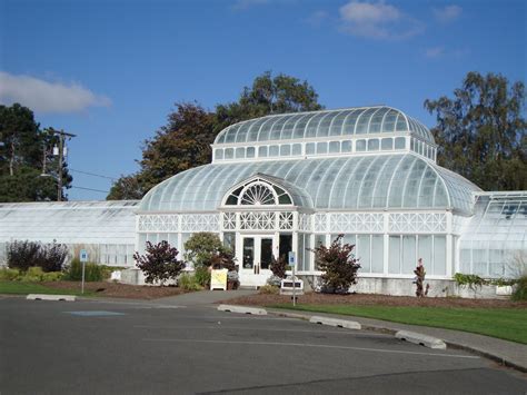 danger garden: The Volunteer Park Conservatory, final edition