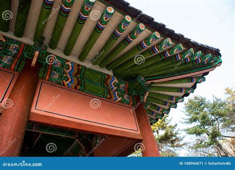 Architecture of South Korea. Stock Image - Image of korean, roof: 108966871