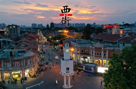 Images capture beauty of West Street, Quanzhou's oldest block