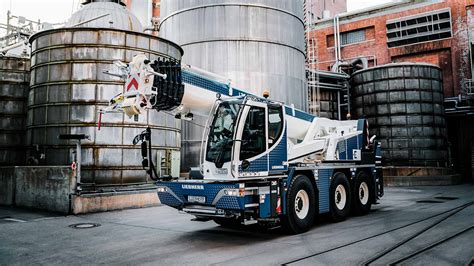 Mobile and crawler cranes | Liebherr