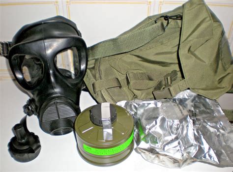 M90 | Gas Mask and Respirator Wiki | Fandom