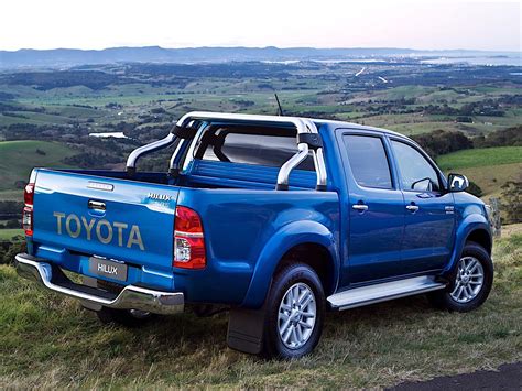 TOYOTA Hilux Double Cab specs - 2011, 2012, 2013, 2014, 2015 ...