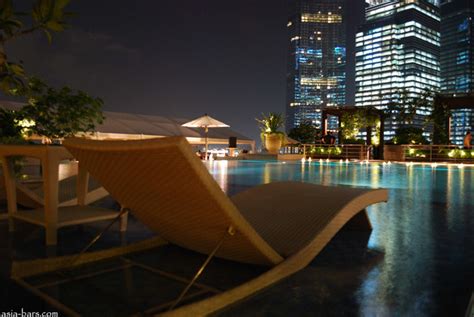 » ROOFTOP BARS! Lantern Bar at The Fullerton Bay Hotel, Singapore