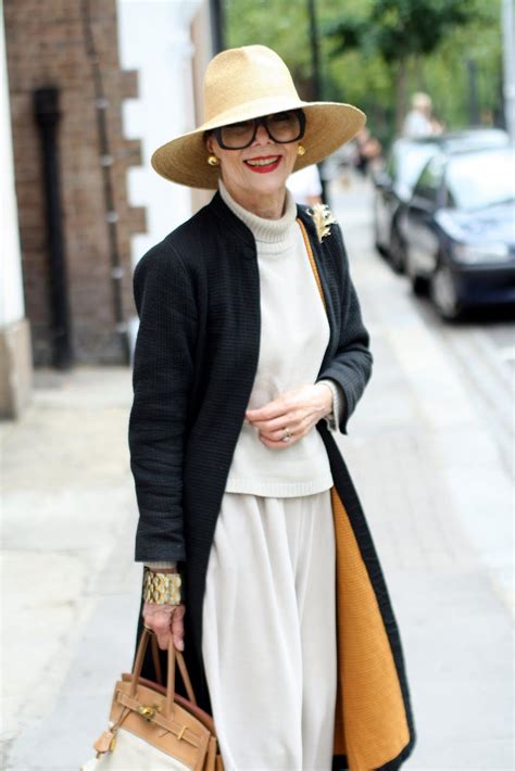 ADVANCED STYLE: Gitte Lee: Once A Model Always A Model | 70 year old ...