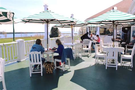 Dog Friendly Restaurants in Mackinac Island, MI - BringFido