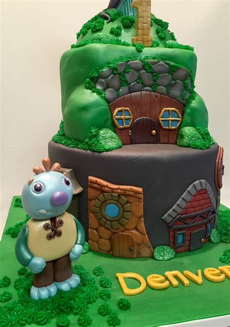 MyMoniCakes: Wallykazam cake with Wally, Norville the dragon and ...