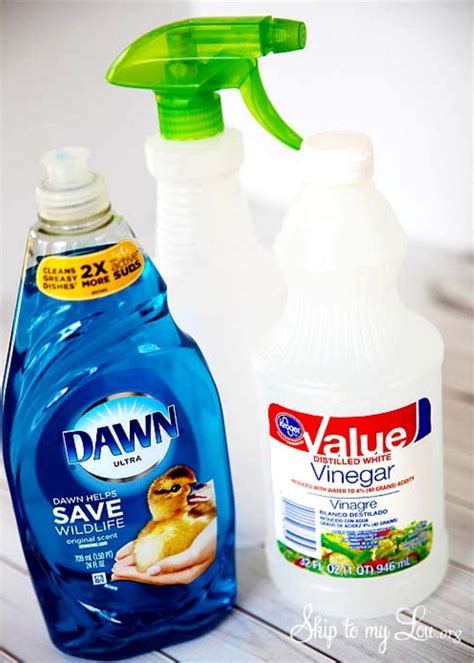 13 Simple Bathtub Cleaning Tips for Totally Gunky Tubs