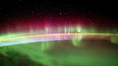 Beautiful but deadly! Research shows ozone layer depletion due to the Northern Lights - the ...