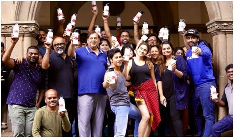 Jackky Bhagnani Makes Coolie No.1 Sets Plastic Free, Varun Dhawan Urges ...